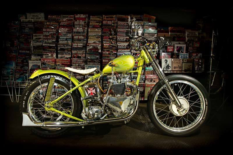 MOONEYES MOTORCYCLE : 1951 Triumph TR5  &quot;Kalifornia Lime&quot;